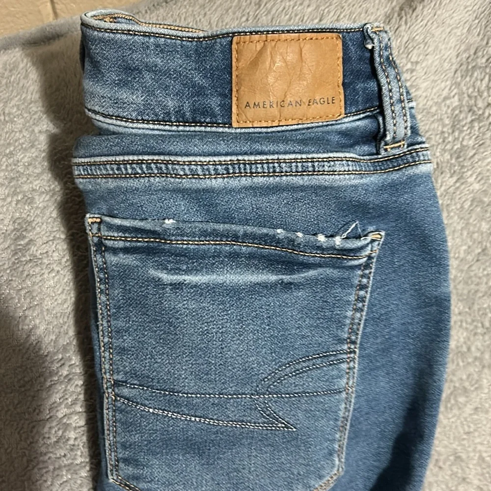 American Eagle Outfitters Women's Blue Jeans - Picture 6 of 6